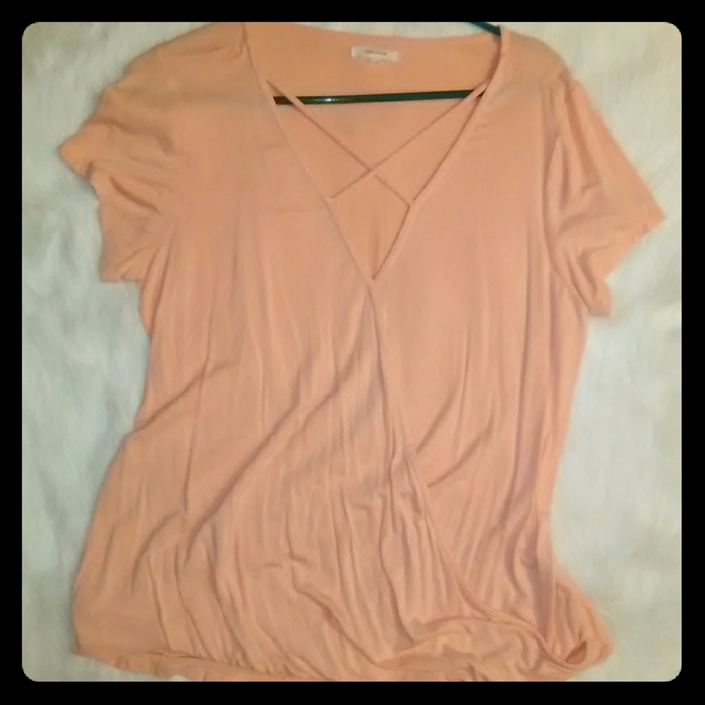 Peachy colored Maurice's Top, 2 CUTE 💋